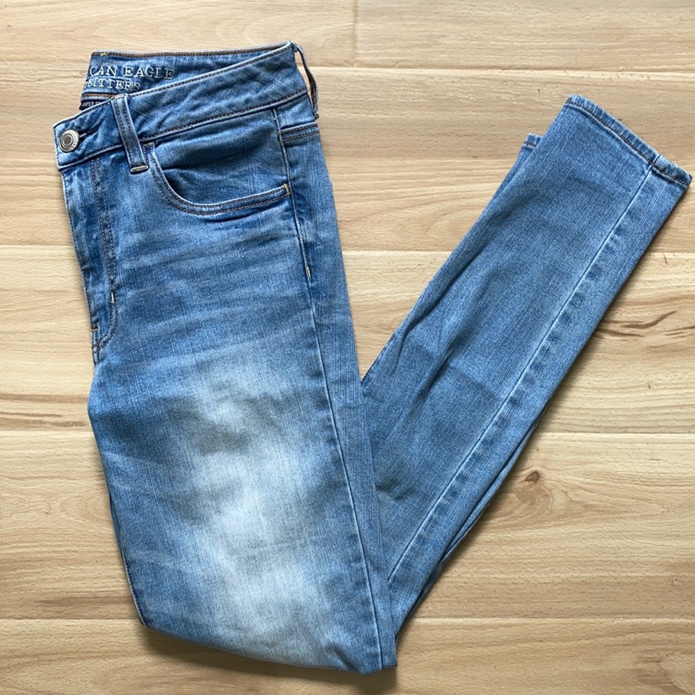 American Eagle Super Stretch Skinny Blue Jeans